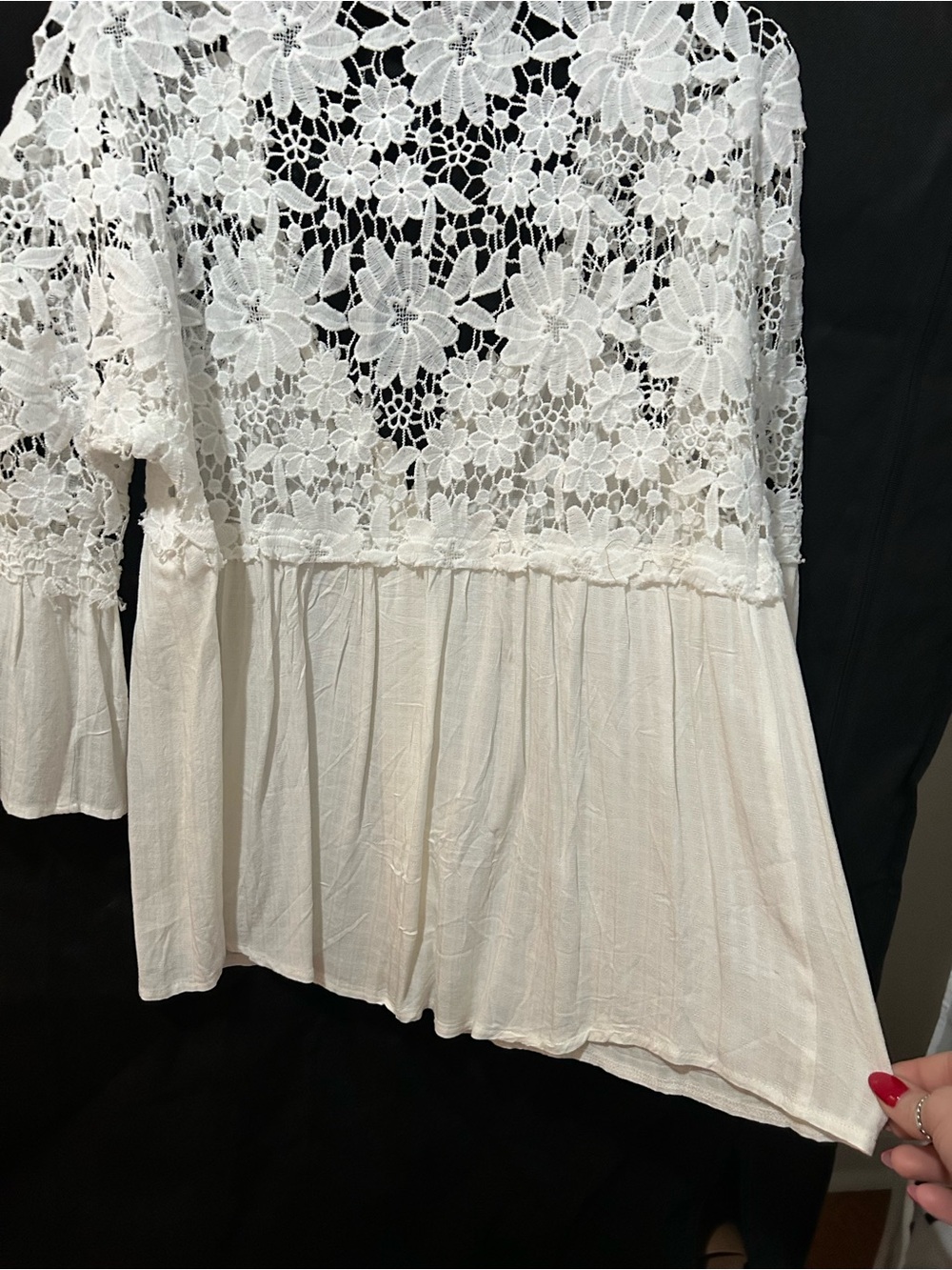 NEW Boho White Crochet Lace V-Neck Button-Front Flowy Women’s Summer Top - Picture 6 of 11